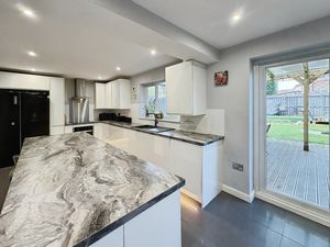 Photo 15- click for photo gallery